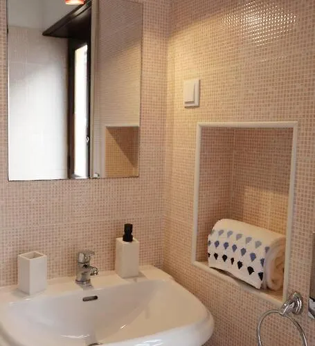 House In The Historic Area Of 別荘 *