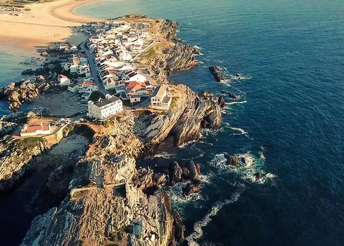 House In The Historic Area Of * ロウリニャン
