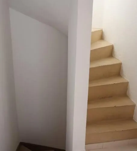 House In The Historic Area Of ロウリニャン